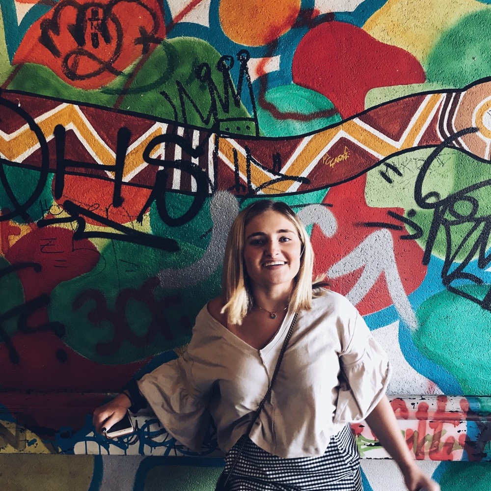 Meet your Posher, Lauren